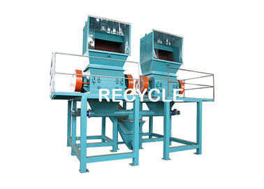 A máquina plástica reciclada do triturador da garrafa do ANIMAL DE ESTIMAÇÃO com o 500-1000kg/h fácil opera-se